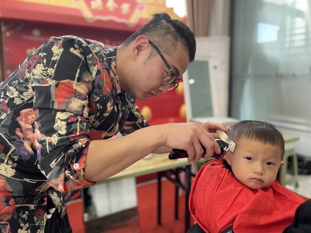 二月二丨剪龍頭、中彩頭，孝義農(nóng)產(chǎn)品大市場(chǎng)邀您免費(fèi)剪頭啦！