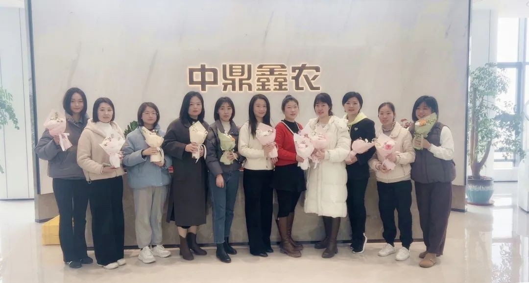 寵愛女神節(jié)，鼎鑫集團(tuán)送出花海與甜蜜驚喜！